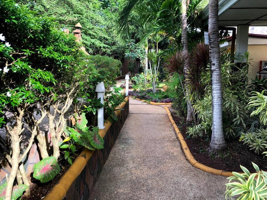 Alona Park Residence - 3 Bedroom Apartment- Alex And Jesa Unit Panglao Island Exterior photo