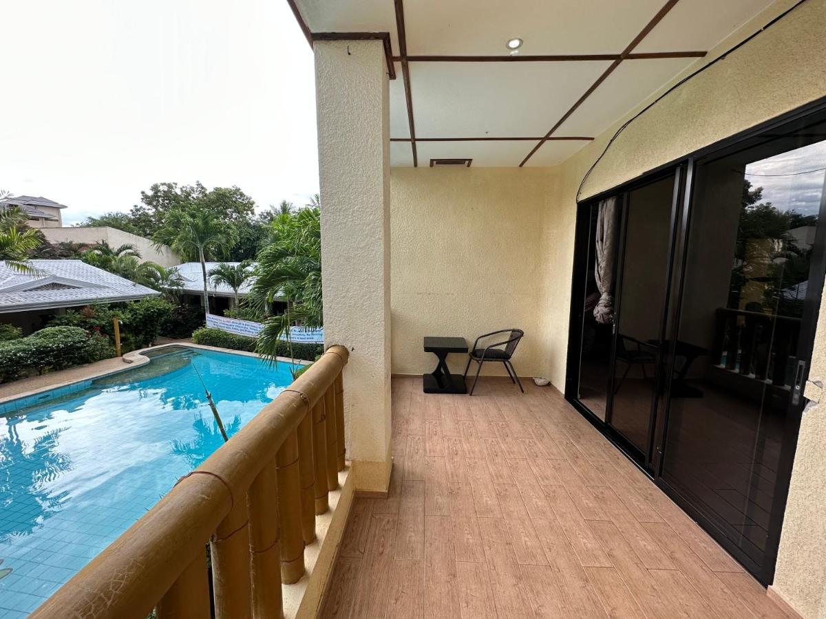 Alona Park Residence - 3 Bedroom Apartment- Alex And Jesa Unit Panglao Island Exterior photo