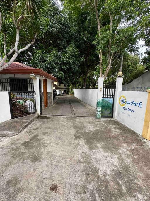 Alona Park Residence - 3 Bedroom Apartment- Alex And Jesa Unit Panglao Island Exterior photo